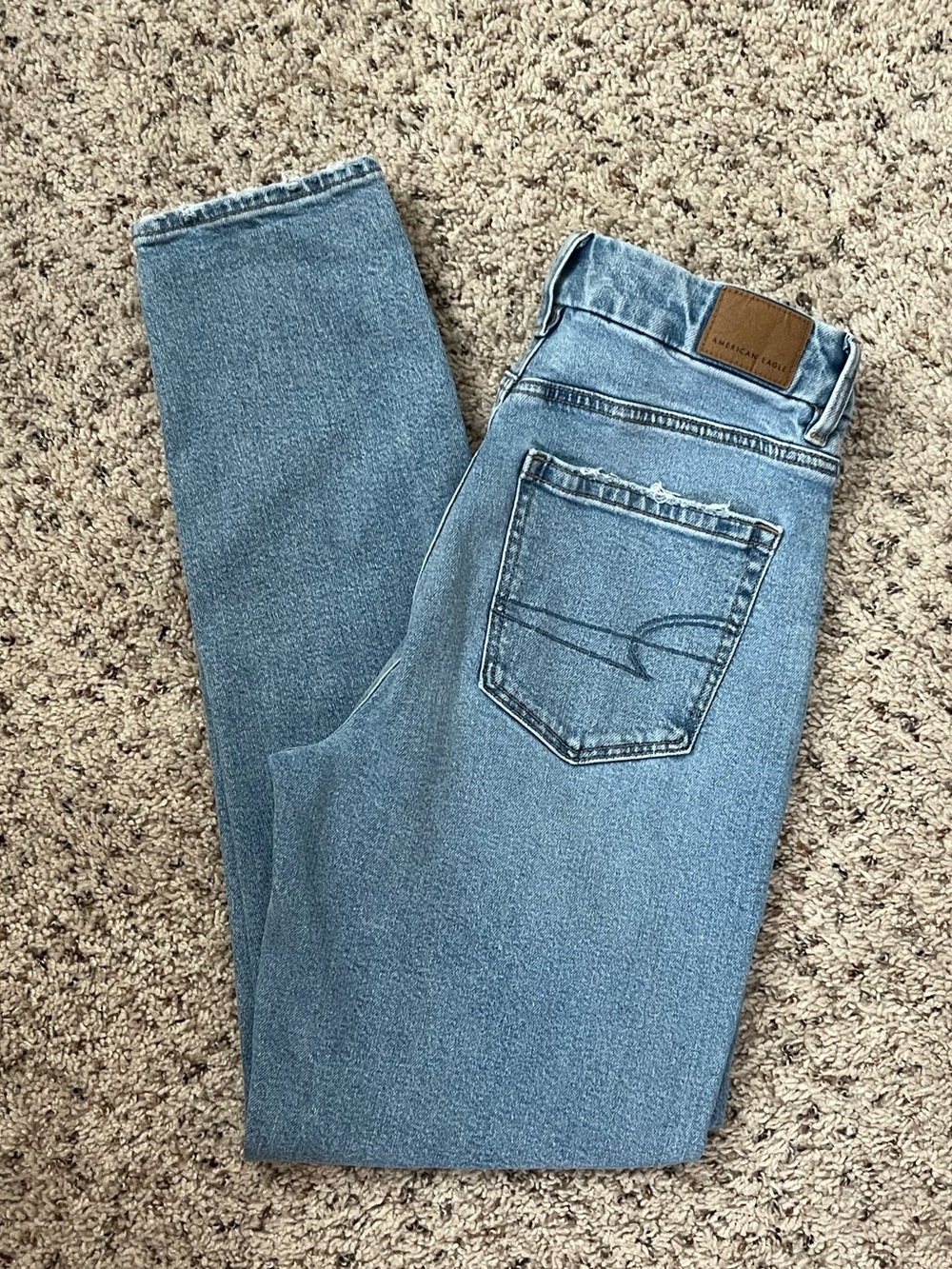American Eagle Women’s Light Wash Strigid Jeans Size 0 Regular - Picture 9 of 9